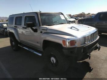  Salvage HUMMER H3 Suv