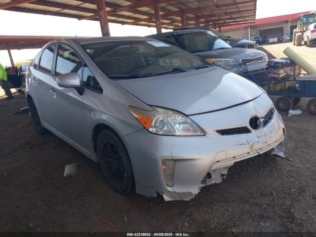  Salvage Toyota Prius