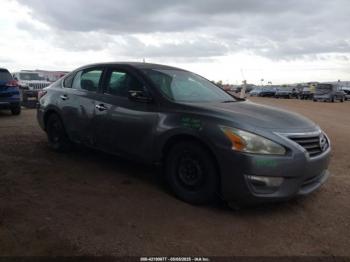  Salvage Nissan Altima