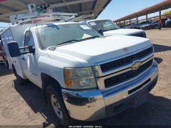  Salvage Chevrolet Silverado 2500