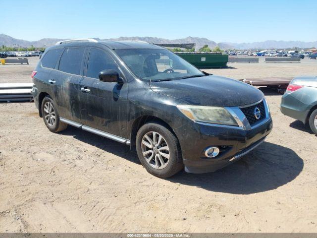  Salvage Nissan Pathfinder