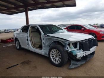  Salvage Chrysler 300