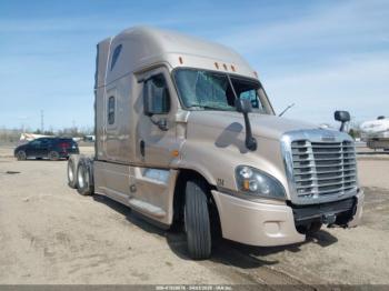  Salvage Freightliner Cascadia 125