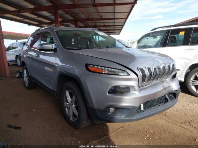  Salvage Jeep Cherokee