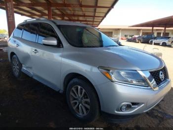  Salvage Nissan Pathfinder