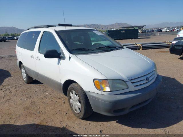  Salvage Toyota Sienna