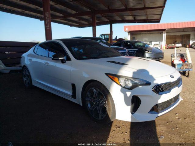  Salvage Kia Stinger