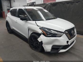  Salvage Nissan Kicks