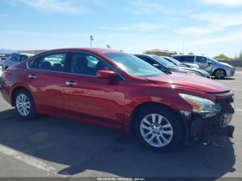  Salvage Nissan Altima