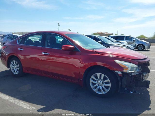  Salvage Nissan Altima