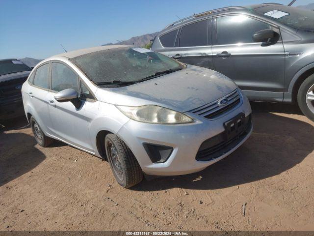  Salvage Ford Fiesta