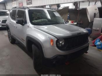  Salvage Jeep Renegade