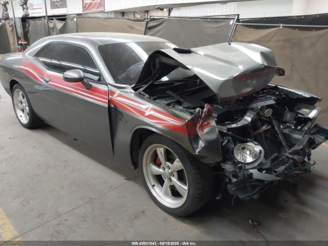  Salvage Dodge Challenger