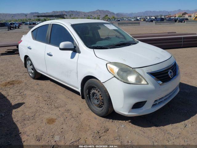  Salvage Nissan Versa