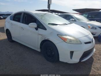  Salvage Toyota Prius