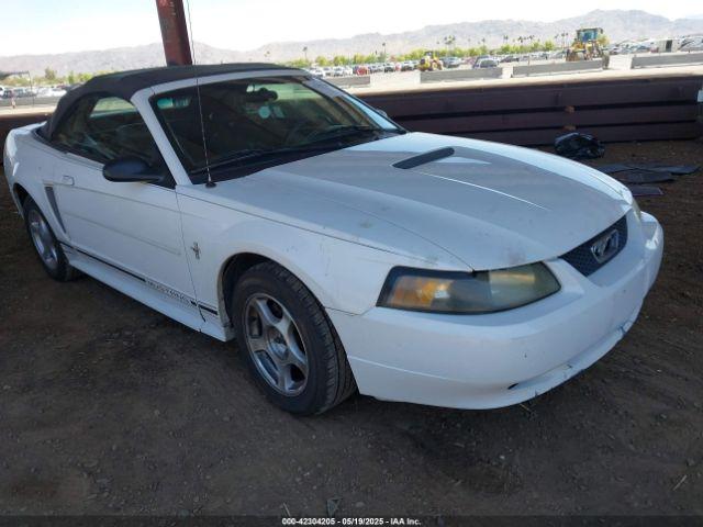  Salvage Ford Mustang
