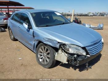  Salvage Chrysler 200