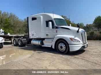  Salvage Kenworth T680