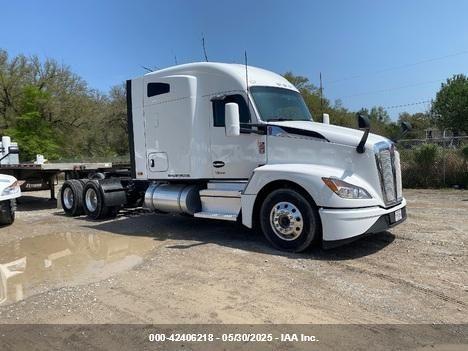  Salvage Kenworth T680