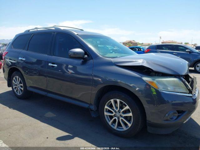 Salvage Nissan Pathfinder
