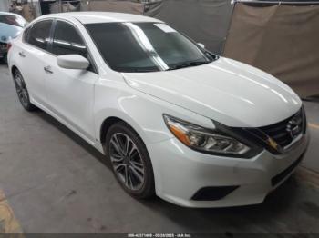  Salvage Nissan Altima