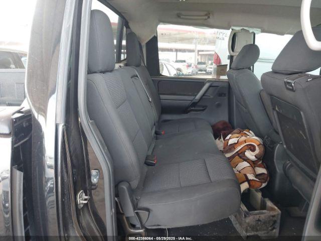 Nissan Titan Sv Image 11