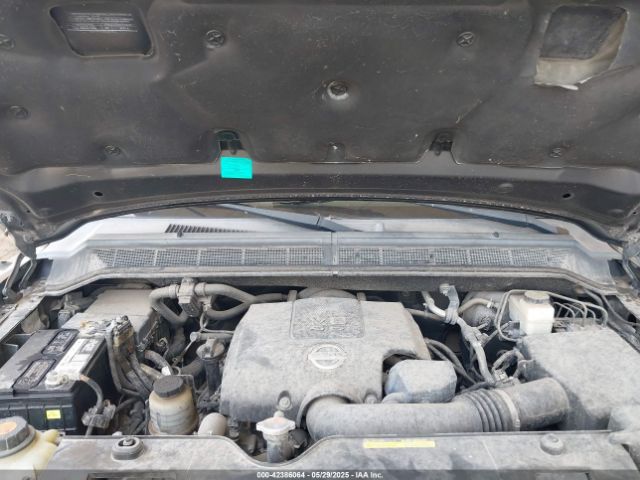 Nissan Titan Sv Image 7