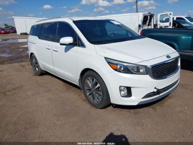  Salvage Kia Sedona