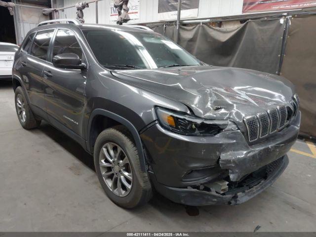  Salvage Jeep Cherokee