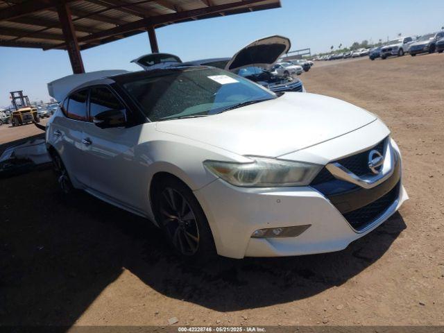  Salvage Nissan Maxima