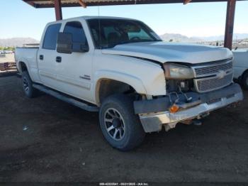  Salvage Chevrolet Silverado 2500