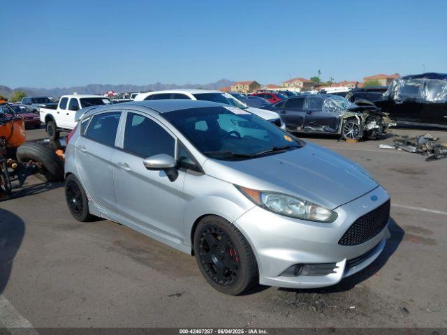  Salvage Ford Fiesta