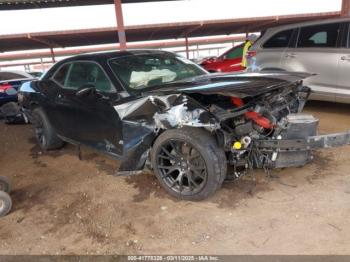  Salvage Dodge Challenger