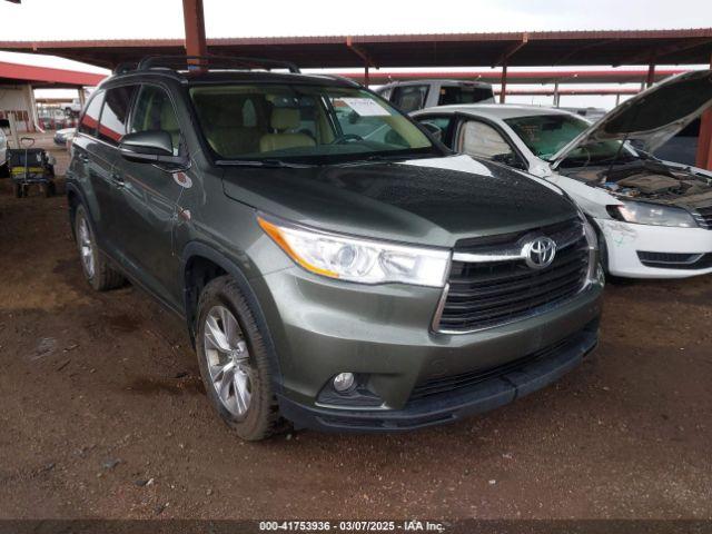  Salvage Toyota Highlander