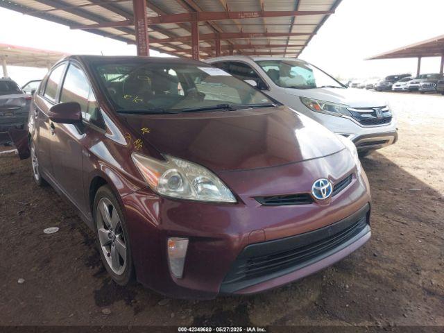  Salvage Toyota Prius