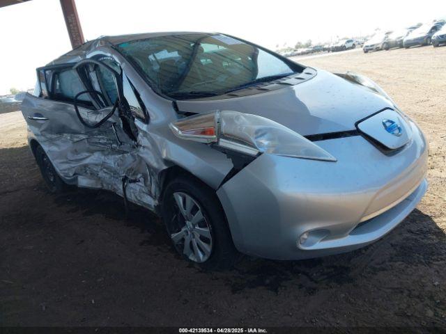  Salvage Nissan LEAF