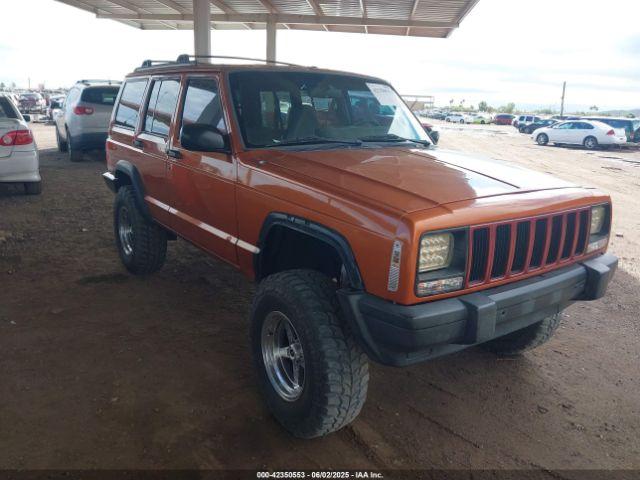  Salvage Jeep Cherokee