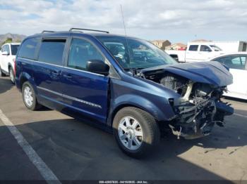  Salvage Chrysler Town & Country