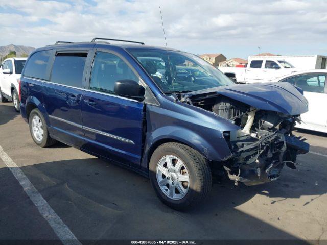  Salvage Chrysler Town & Country