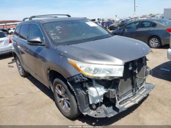  Salvage Toyota Highlander