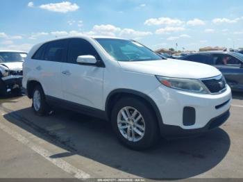  Salvage Kia Sorento