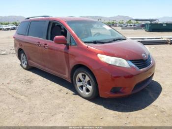  Salvage Toyota Sienna