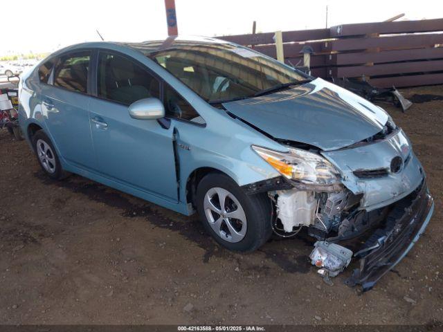  Salvage Toyota Prius
