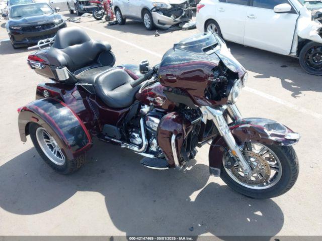  Salvage Harley-Davidson Flhtcutg