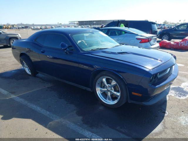  Salvage Dodge Challenger