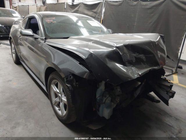  Salvage Ford Mustang