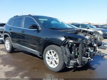  Salvage Jeep Cherokee