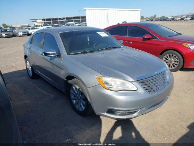  Salvage Chrysler 200