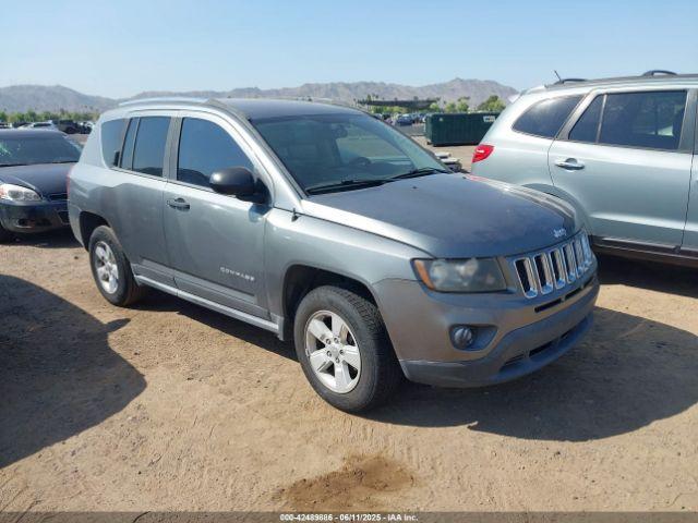 Salvage Jeep Compass