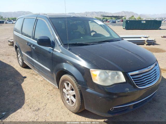  Salvage Chrysler Town & Country